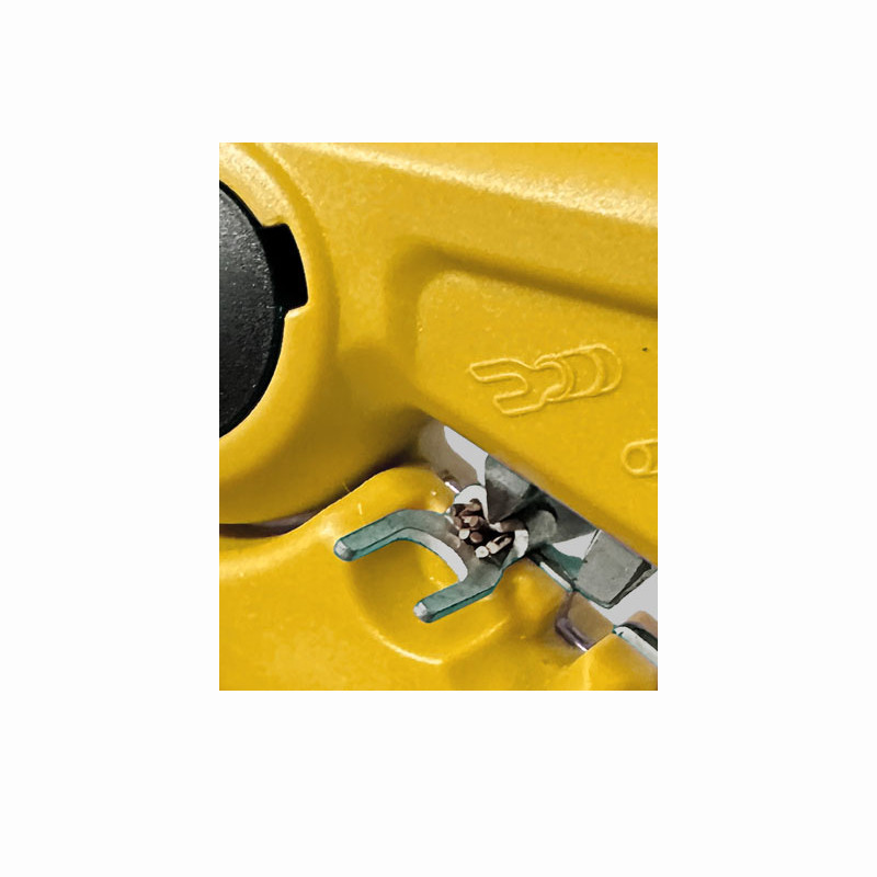 Tijeras de electricistas multifunción Sofamel TS-70