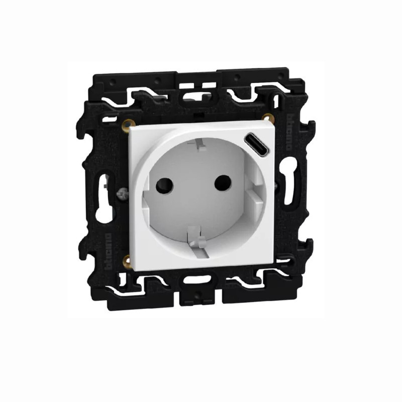 Base de enchufe schuko con cargador USB Tipo C Bticino Light Now (Blanco, Stone y Dark)