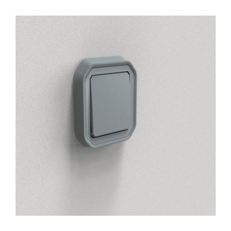 Pulsador con contacto NA empotrado color gris Legrand Plexo en pared